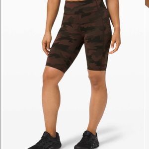 NWT invigorate shorts 10” size 4